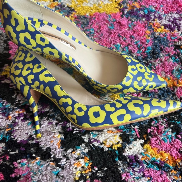 Leopard Print Heels - Picture 1 of 4